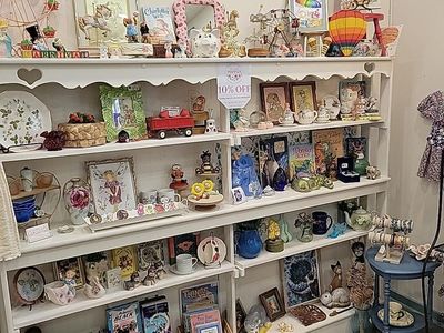 Come Treasure Hunting! Vintage Finds 10% Off