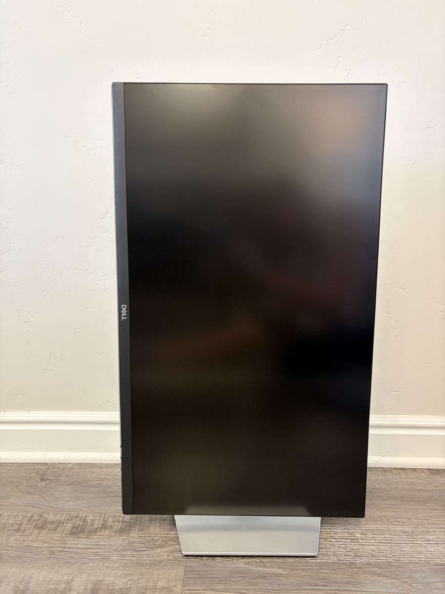 Main image 3