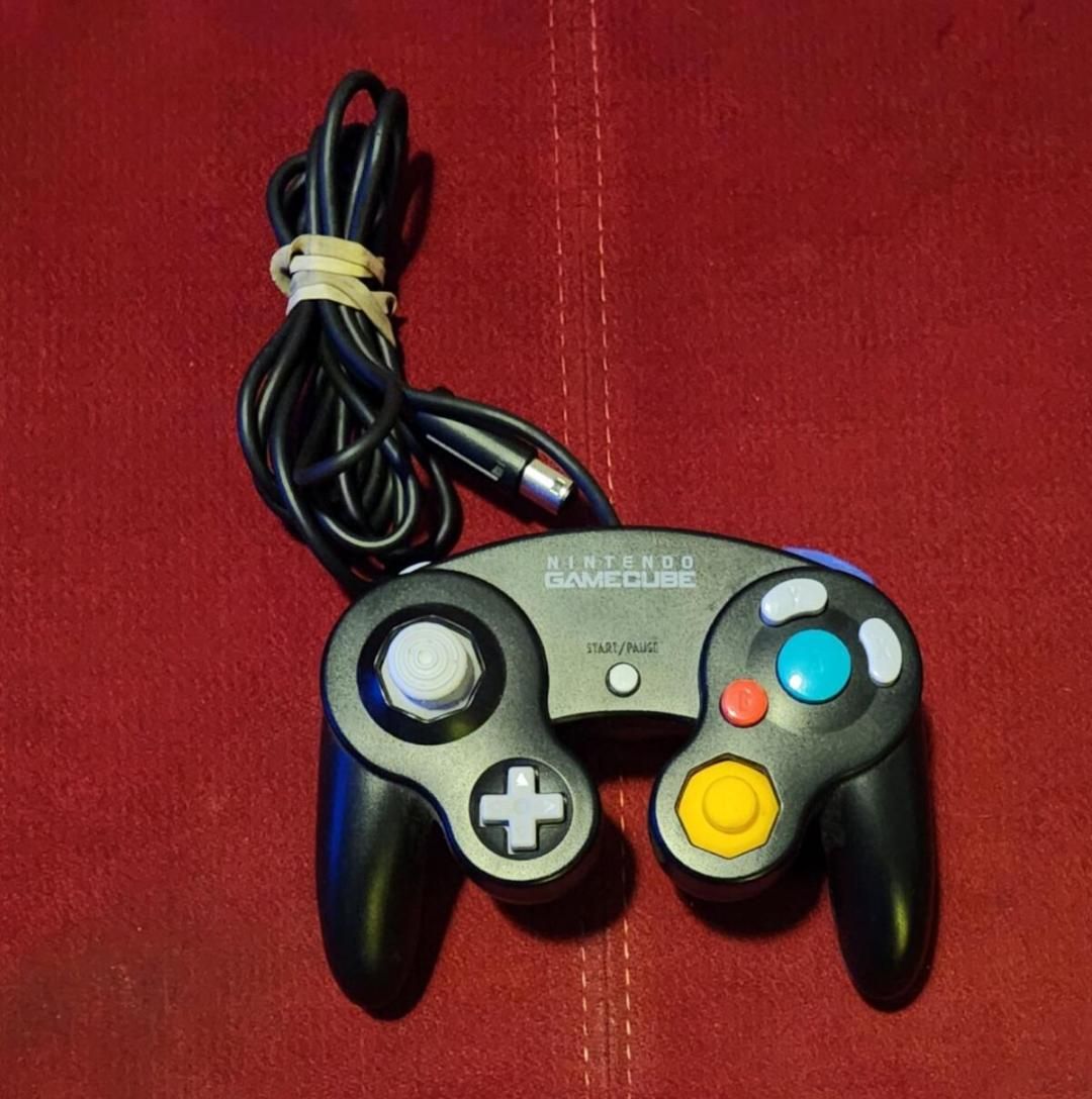 Authentic Nintendo Gamecube controller! Trades considered!