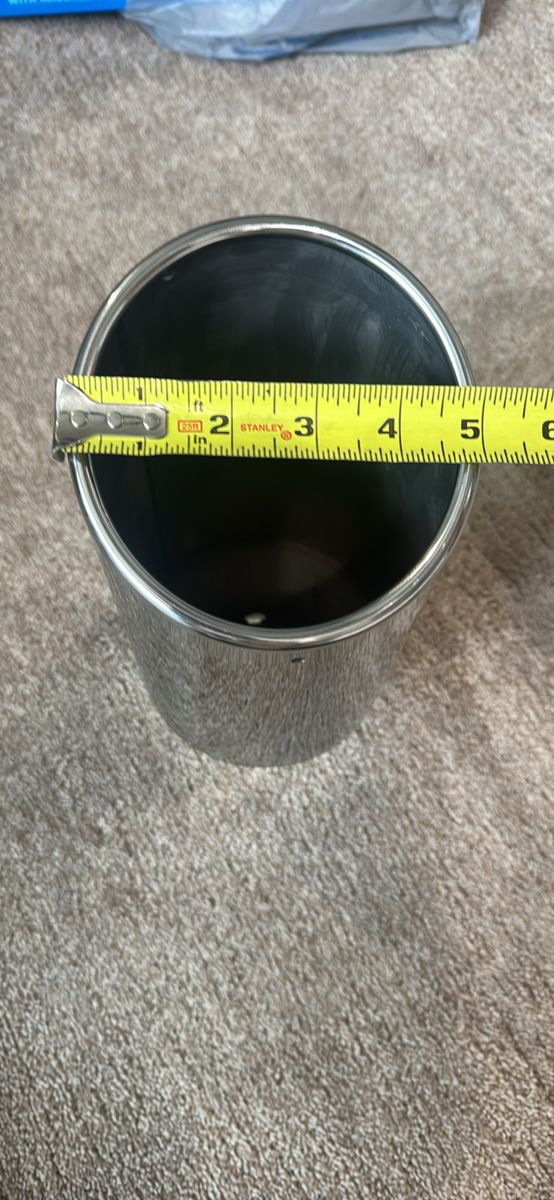 Main image 3
