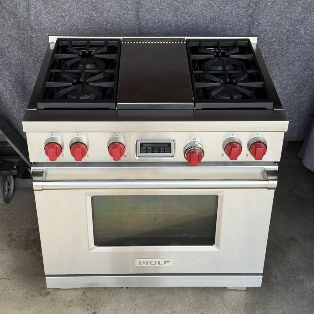WOLF 36” Dual Fuel Range - Warranty included