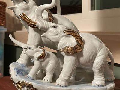 Elephant Desk Lamp - Vintage