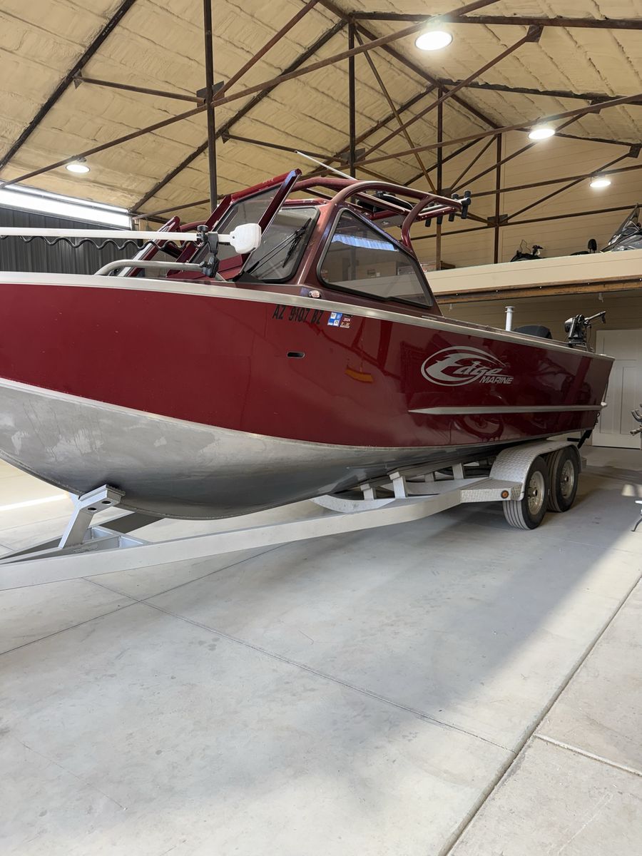 2018 Edge marine fishing boat