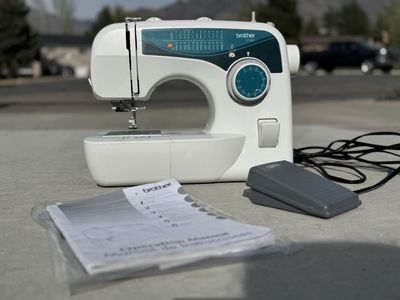 Sewing Machine Brother XL 2600i