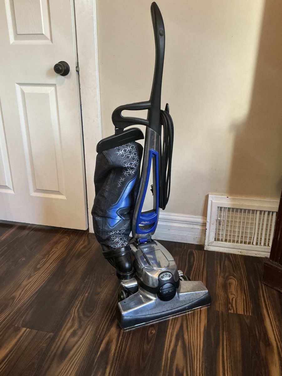 Kirby Avalir 2 Vacuum – Full System + Shampooer + Attachments