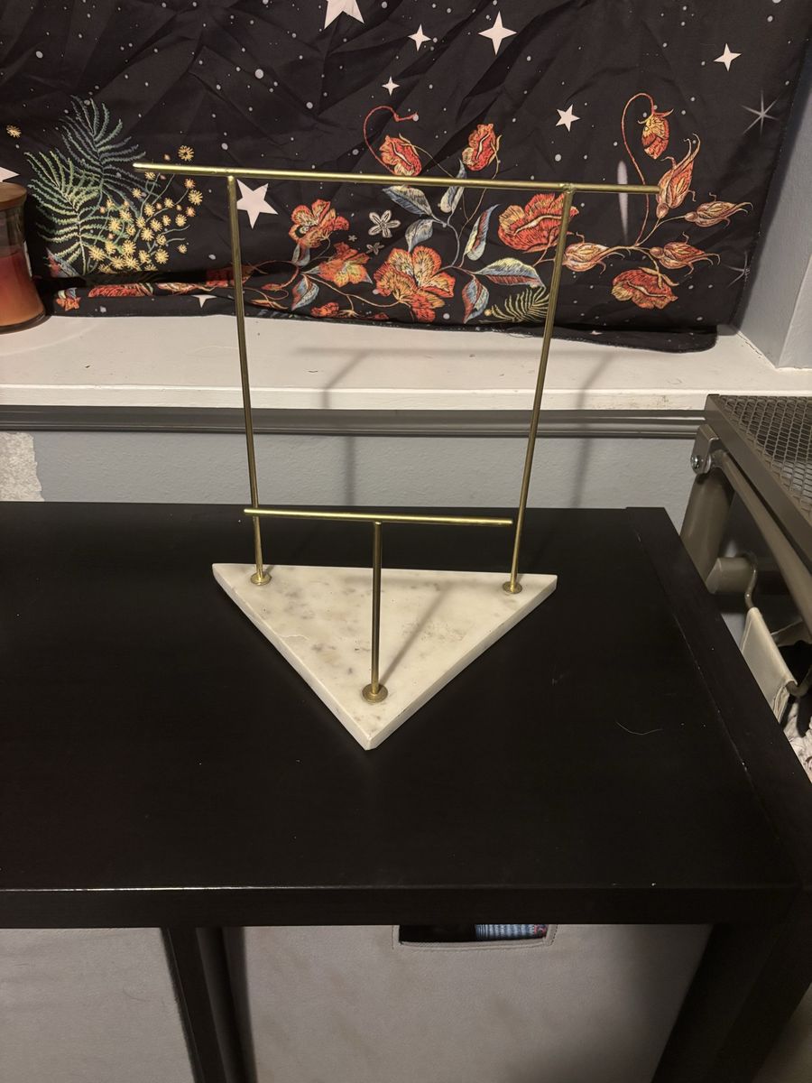 Jewelry Stand