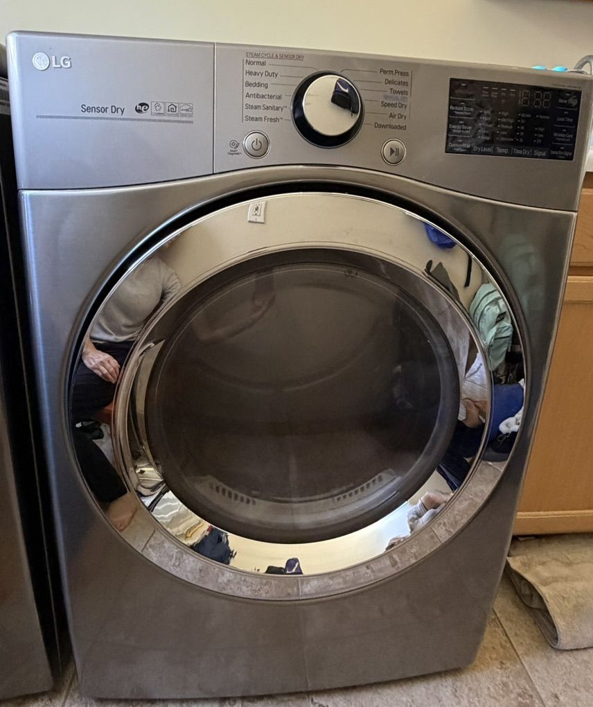 LG Electric Dryer- great condition