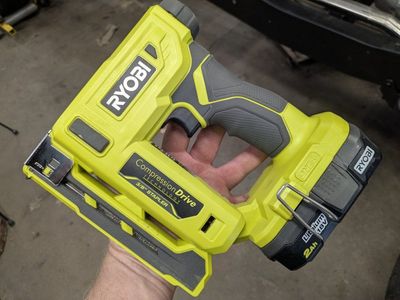 Ryobi Staple gun battery 18v stapler nail 18 volt