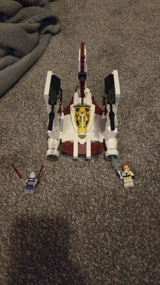 LEGO Star Wars Republic Starfighter Set with Minifigures and Manual