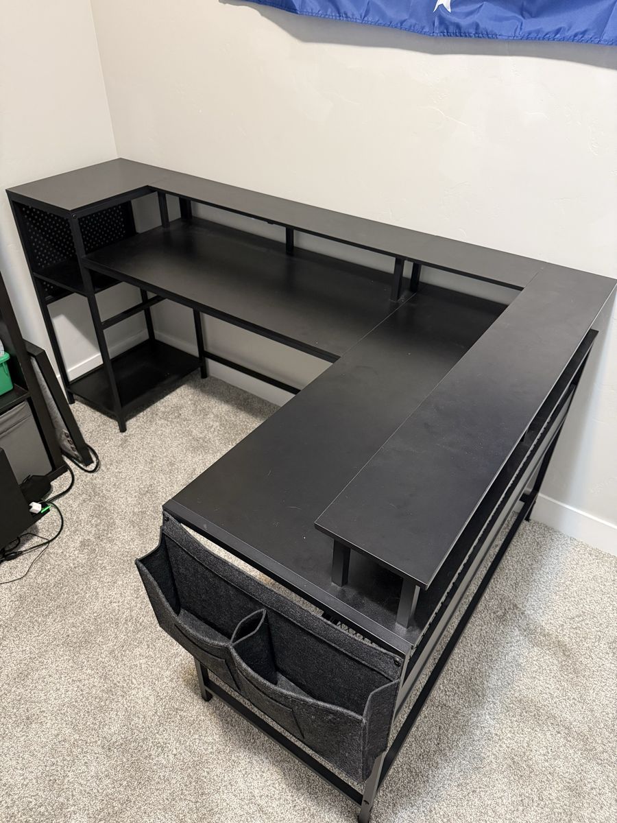 L Desk