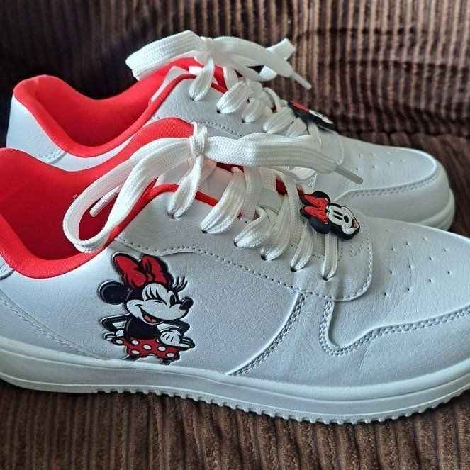 New Disney Minnie Mouse shoes 