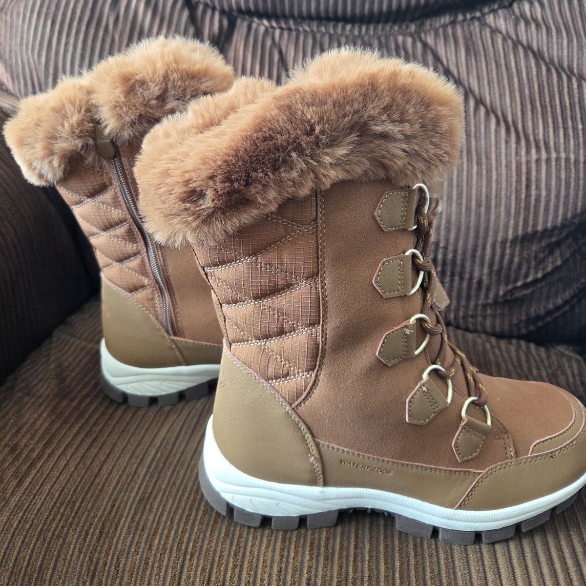 Dream Pairs brown fur lined boots