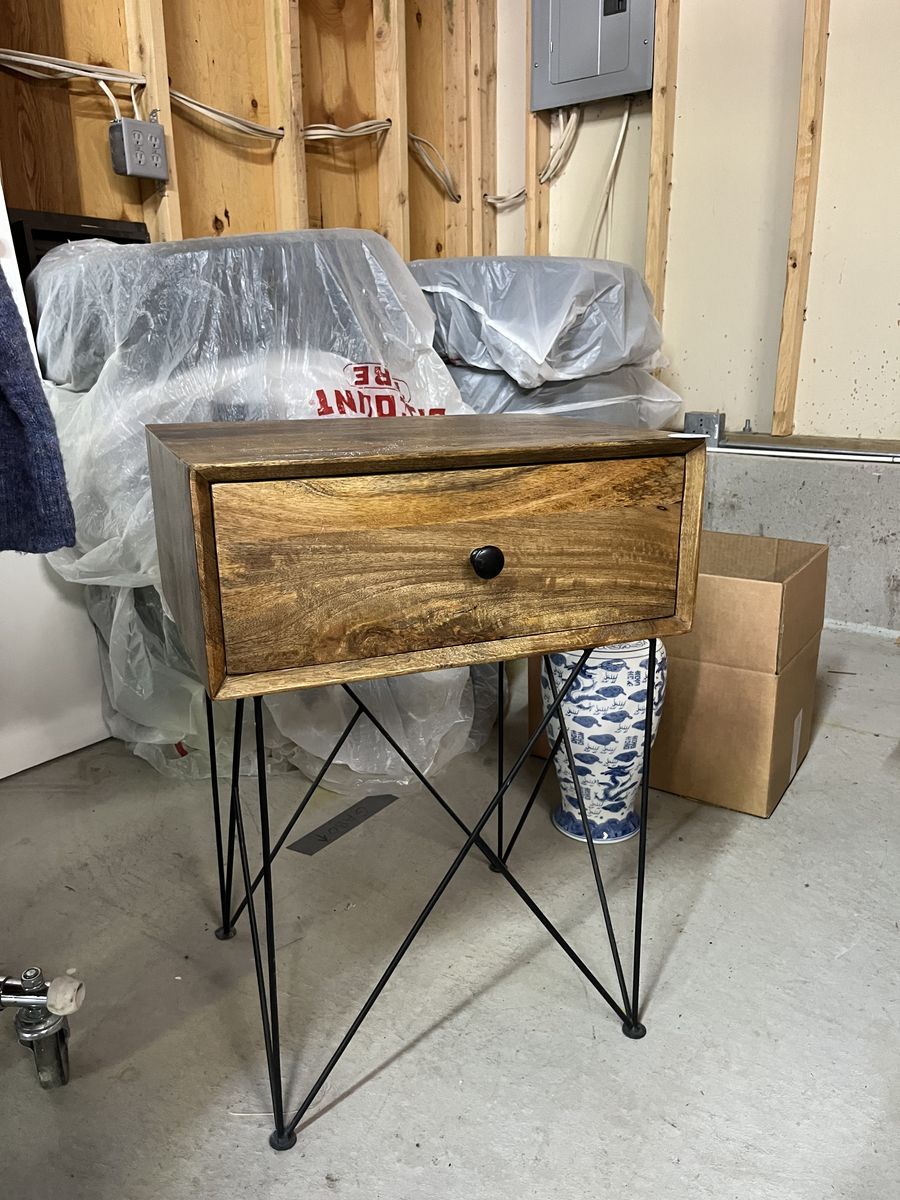 Wood night stand
