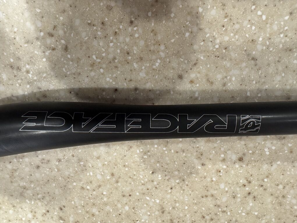 Race Face Next SL Carbon Handlebar 35mm x 740mm