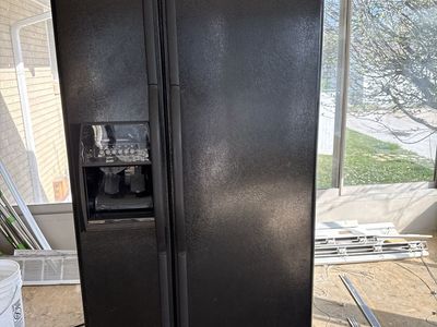 Whirpool Side-by-side Fridge In Black