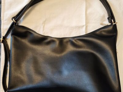 NEW Black Handbag