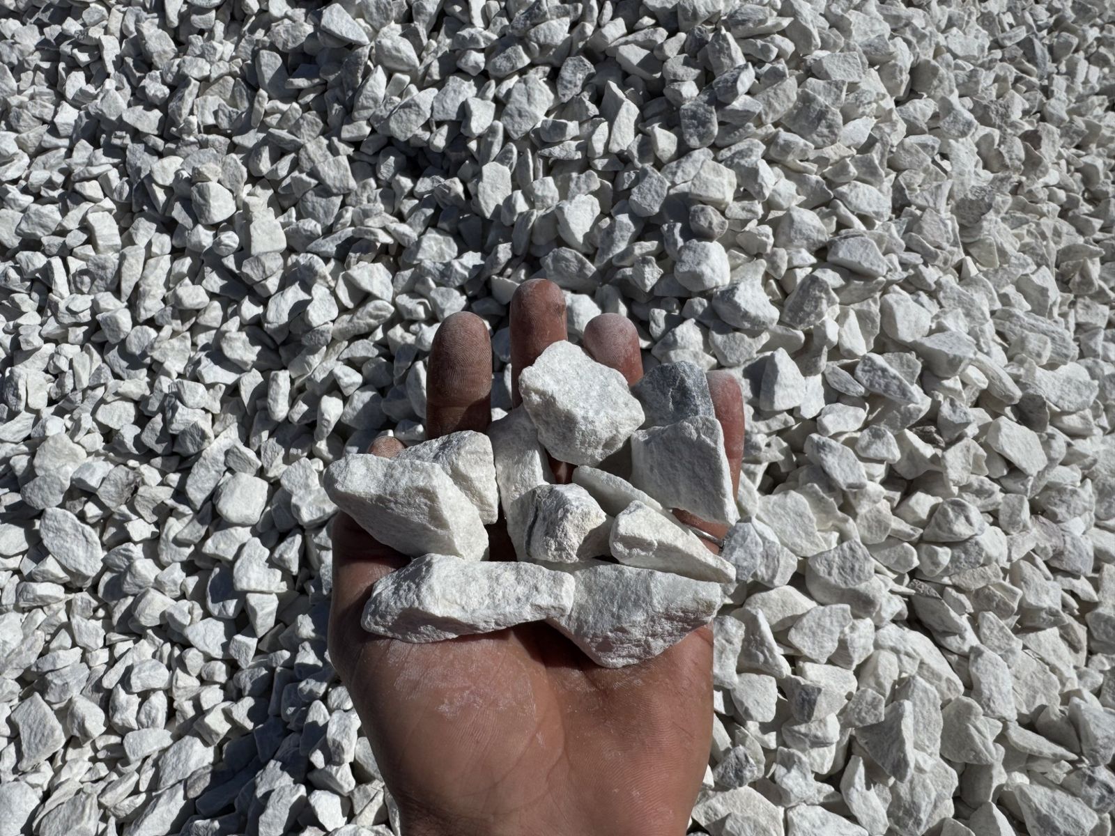 1.5" White Mountain Rock (White Marble)
