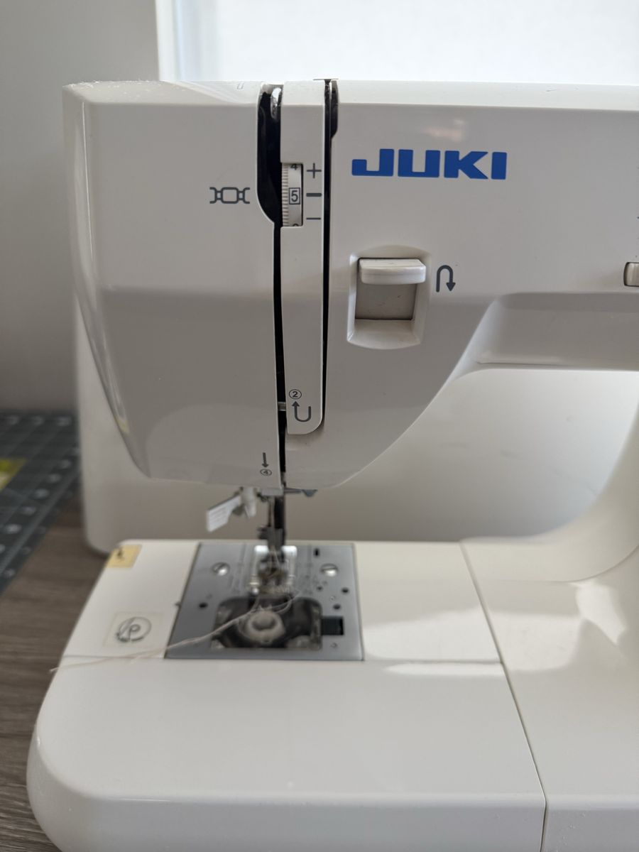 JUKI HZL-35Z Sewing Machine - White Household Electric, Excellent Condition