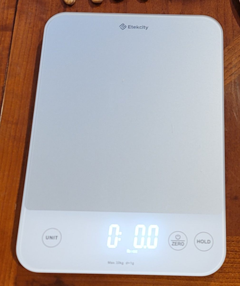 Etekcity 22lb Food Kitchen Scale, USB Rechargeable, IPX6 Waterproof White