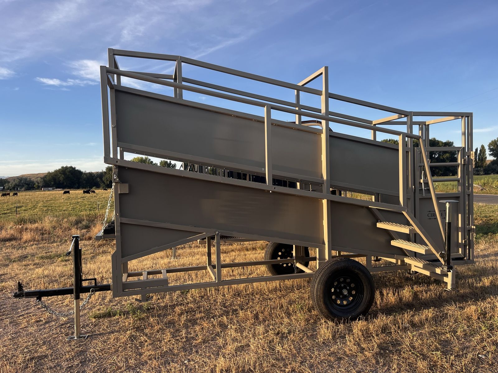 Portable Circle T Livestock Loading Chute 