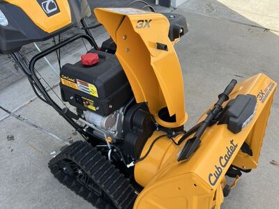 Cub Cadet Trac 26 3stage Snow Blower