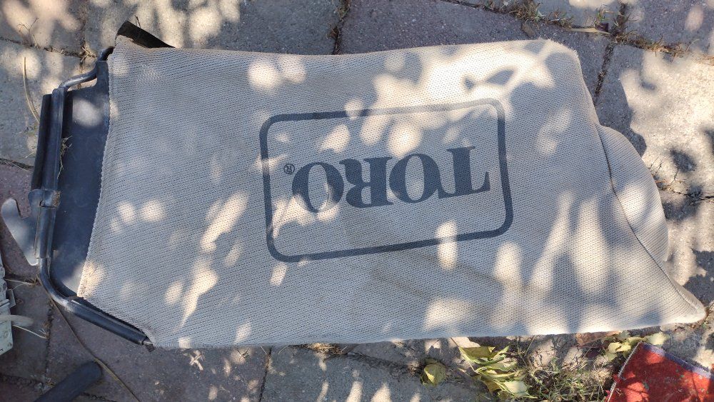 lawnmower bag personal space in good condition