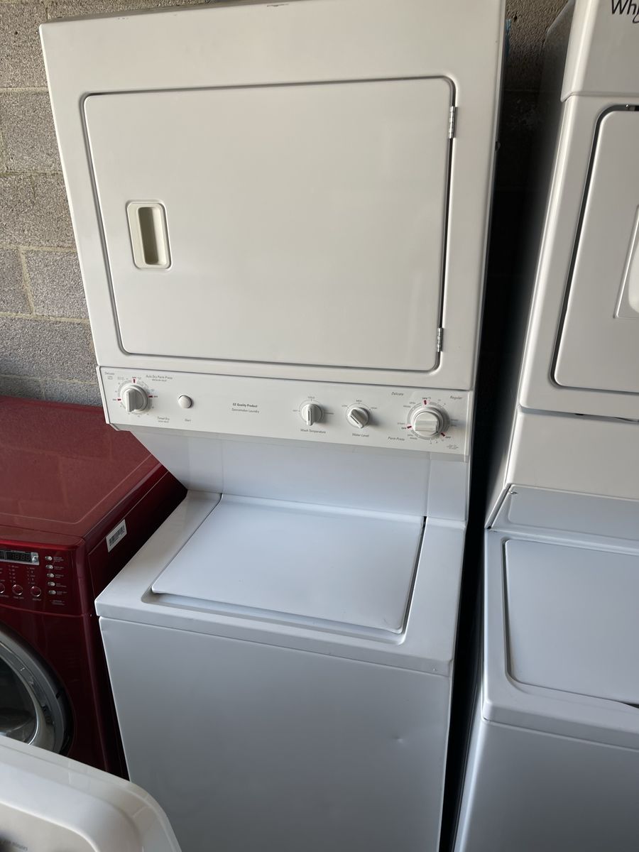 GE ELECTRIC STACKABLE WASHER DRYER WITH WARRANTY