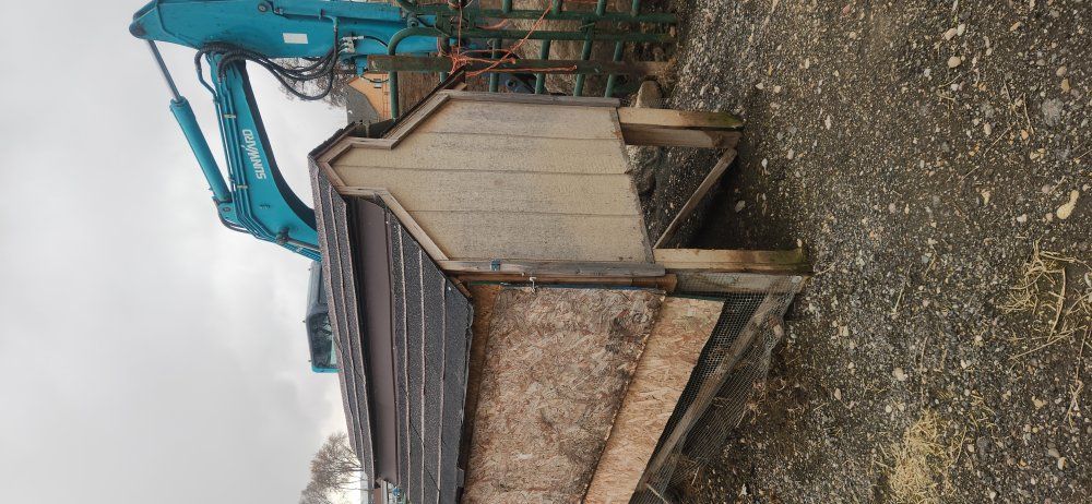 Chicken coop 6'L×4'W