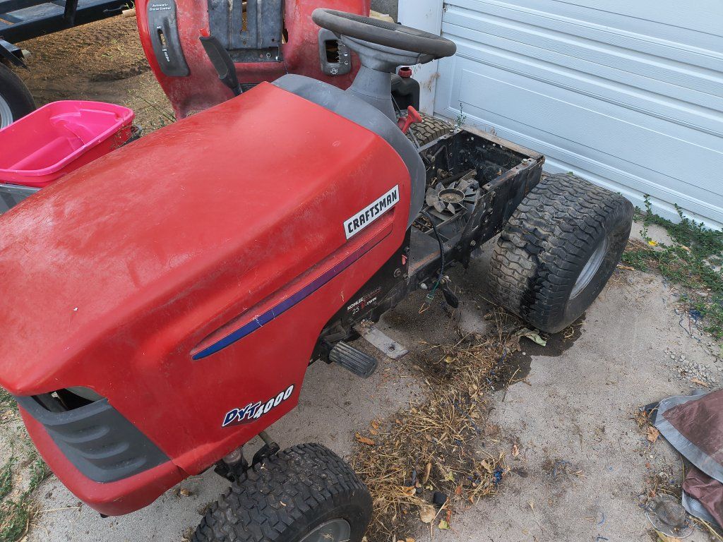 25 HP Kohler V-Twin Engine with Craftsman DYT 4000 Riding Lawn Mower 