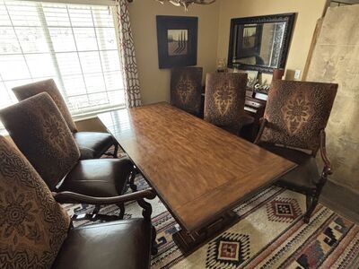 western/rustic Table And Chairs