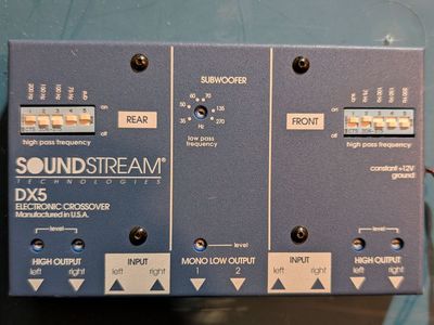 Electronic Crossover -- Soundstream DX5