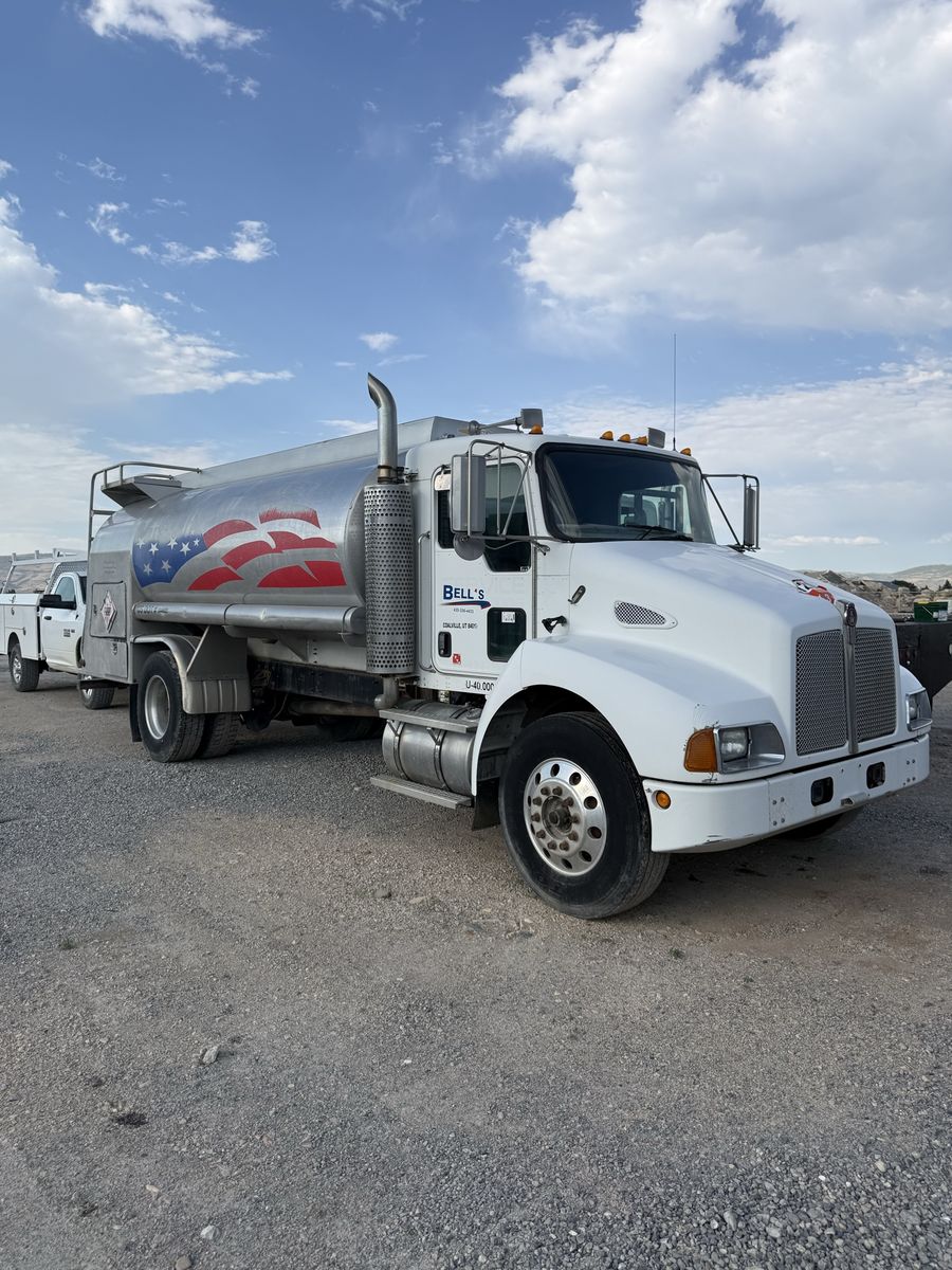 2005 Kenworth T300 fuel Tanker Truck