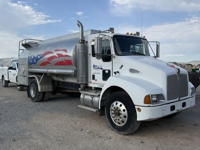 2005 Kenworth T300 fuel Tanker Truck