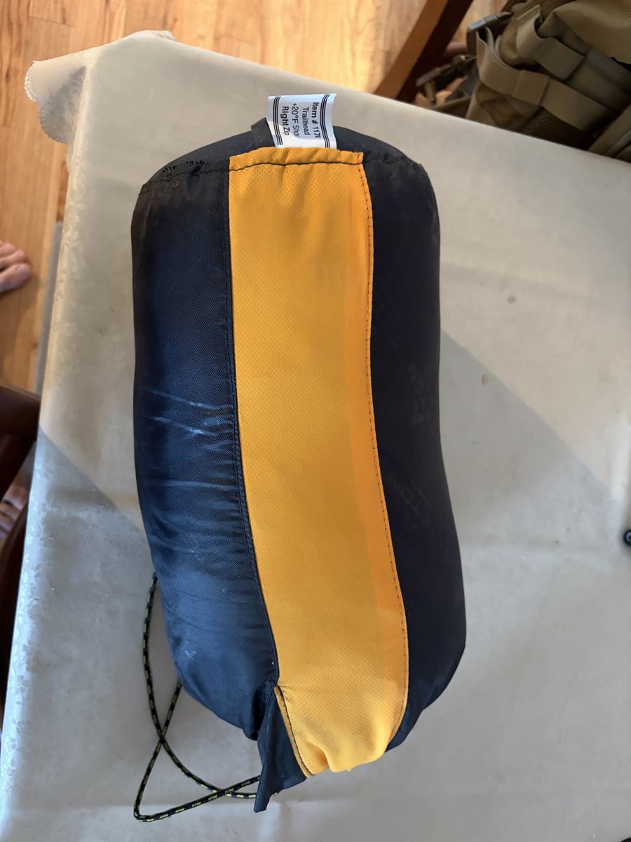 Teton Sports Trailhead +20F Short Right Zip Sleeping Bag