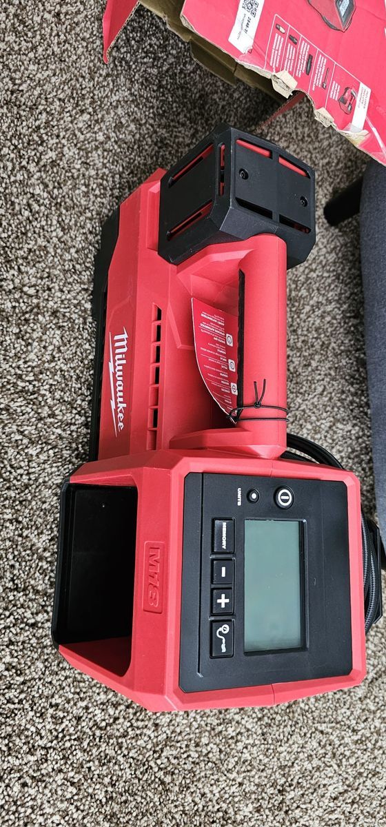 Milwaukee M18 Inflator 2848-20