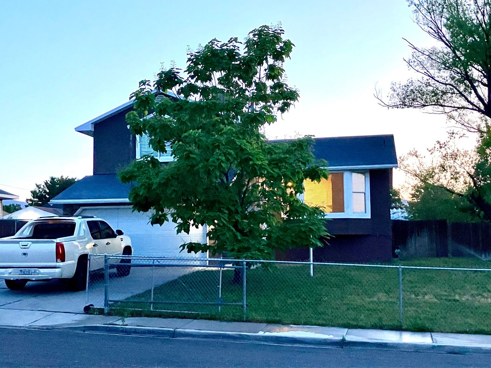 3 Bedroom, 2 Bath Home w/ fully fenced yard & 2-Car Garage in West Valley City (Near Hunter)