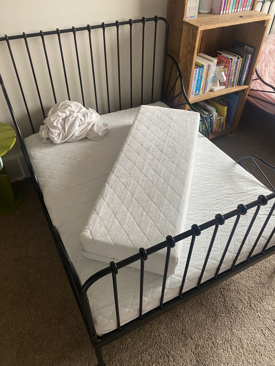 Black Frame Adjustable IKEA Bed For Children