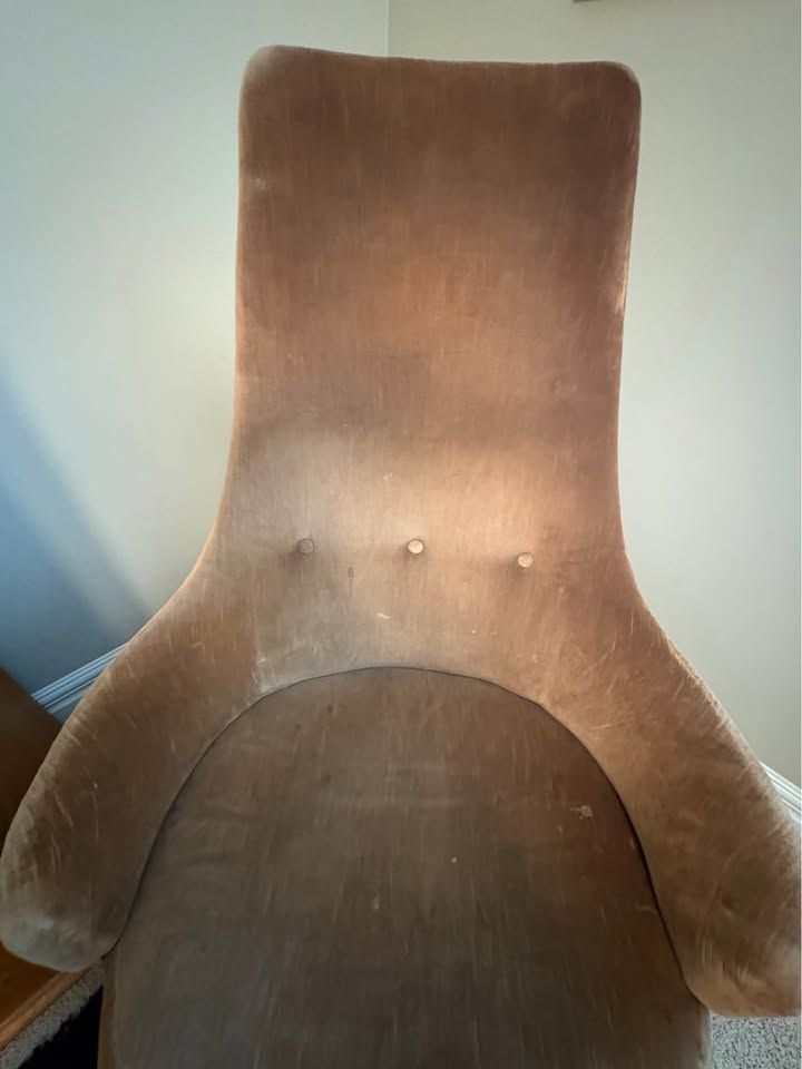Main image 9