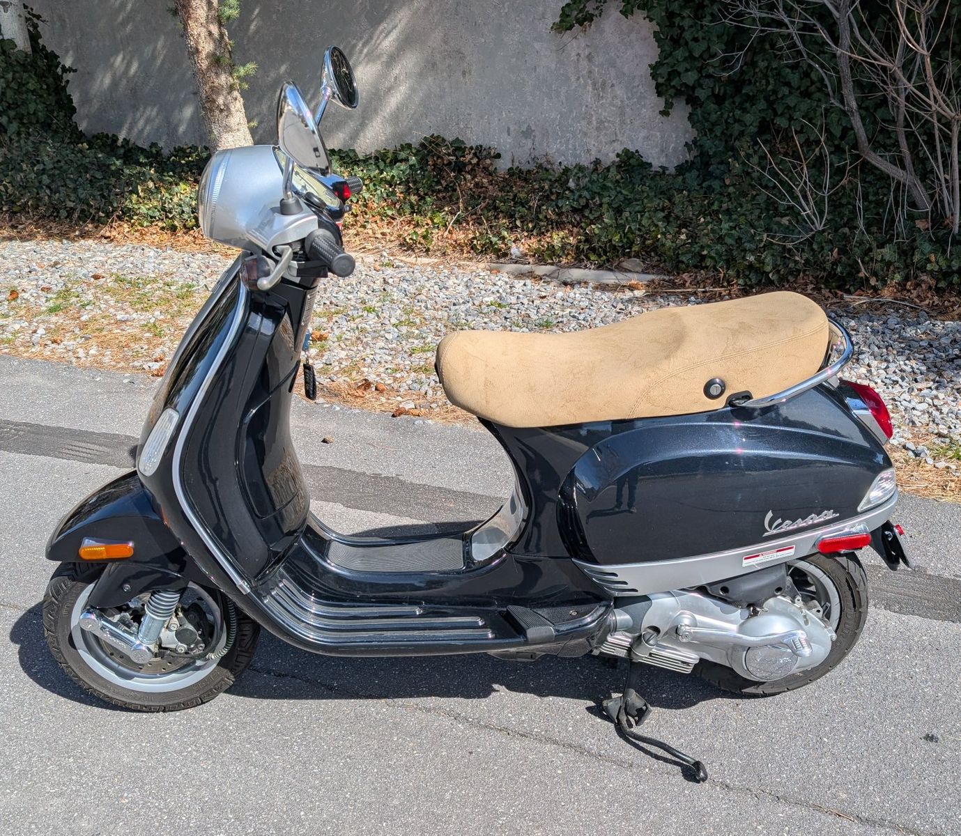 Vespa 2009 LX 150 Scooter