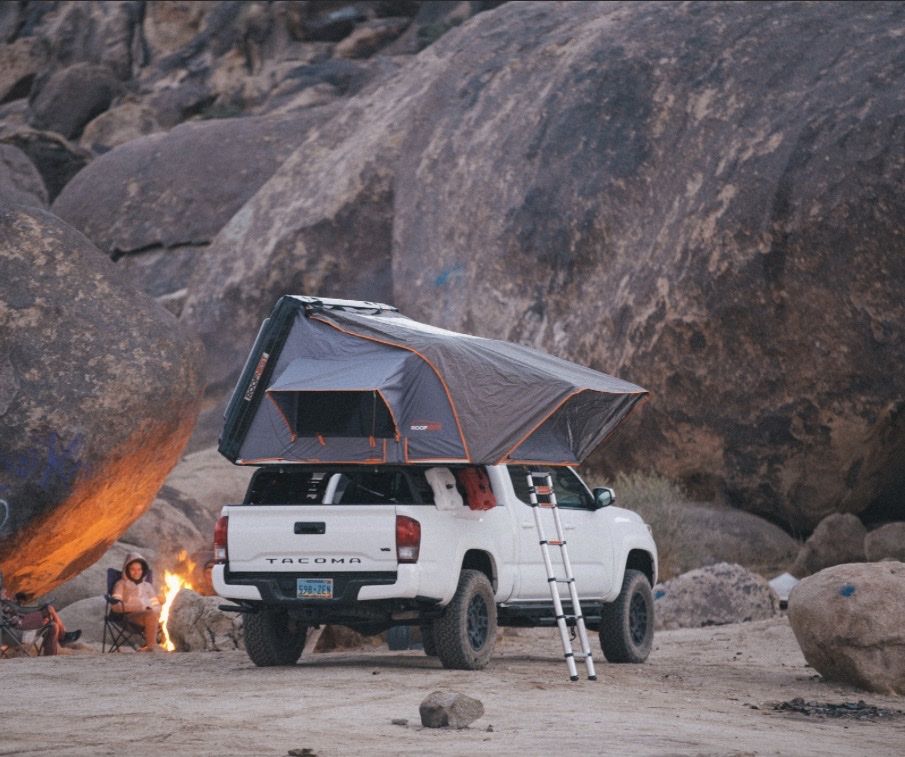 Roofnest Condor XL Hard Shell Roof Top Tent plus Condor Annex