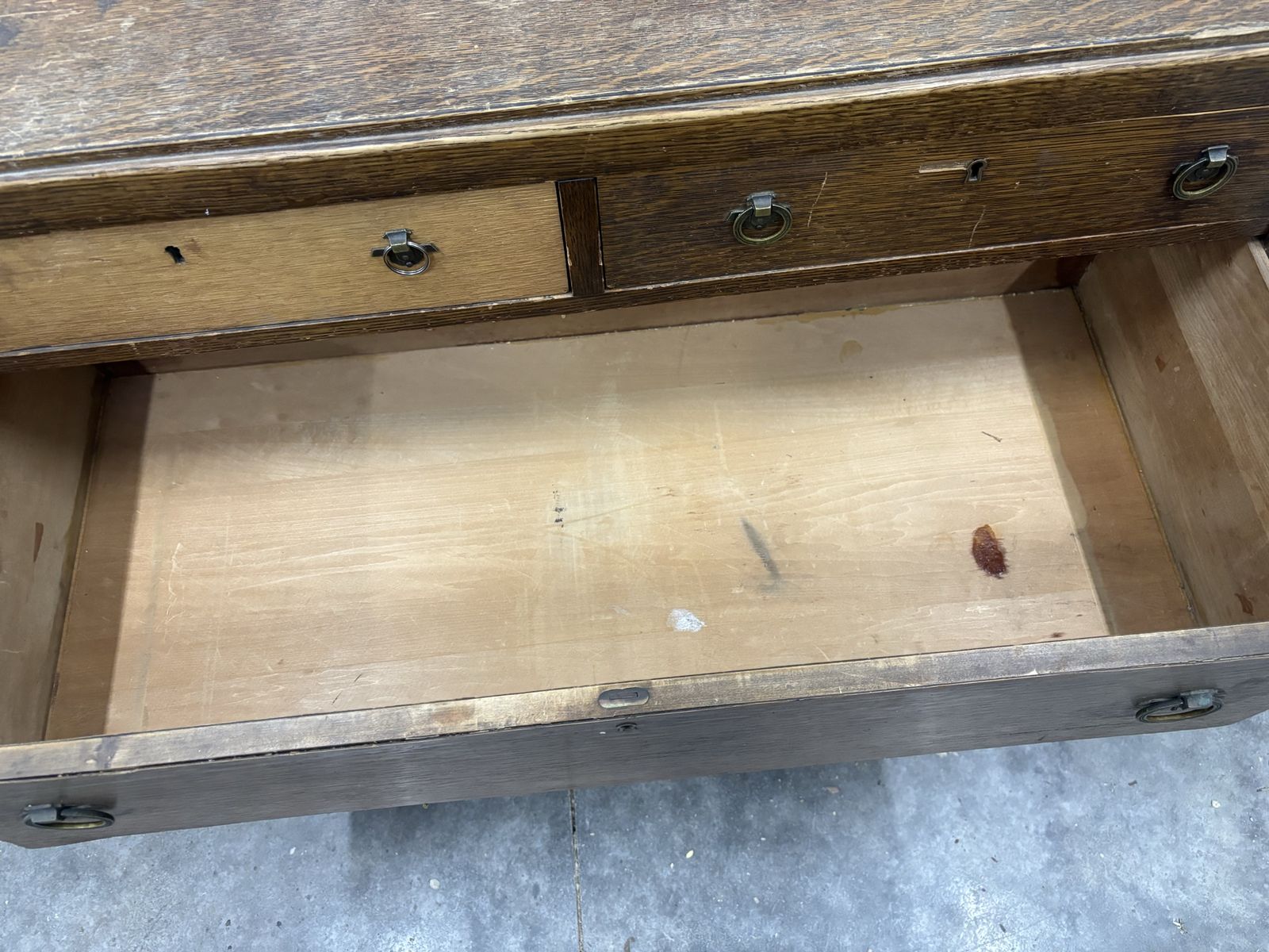 Main image 4