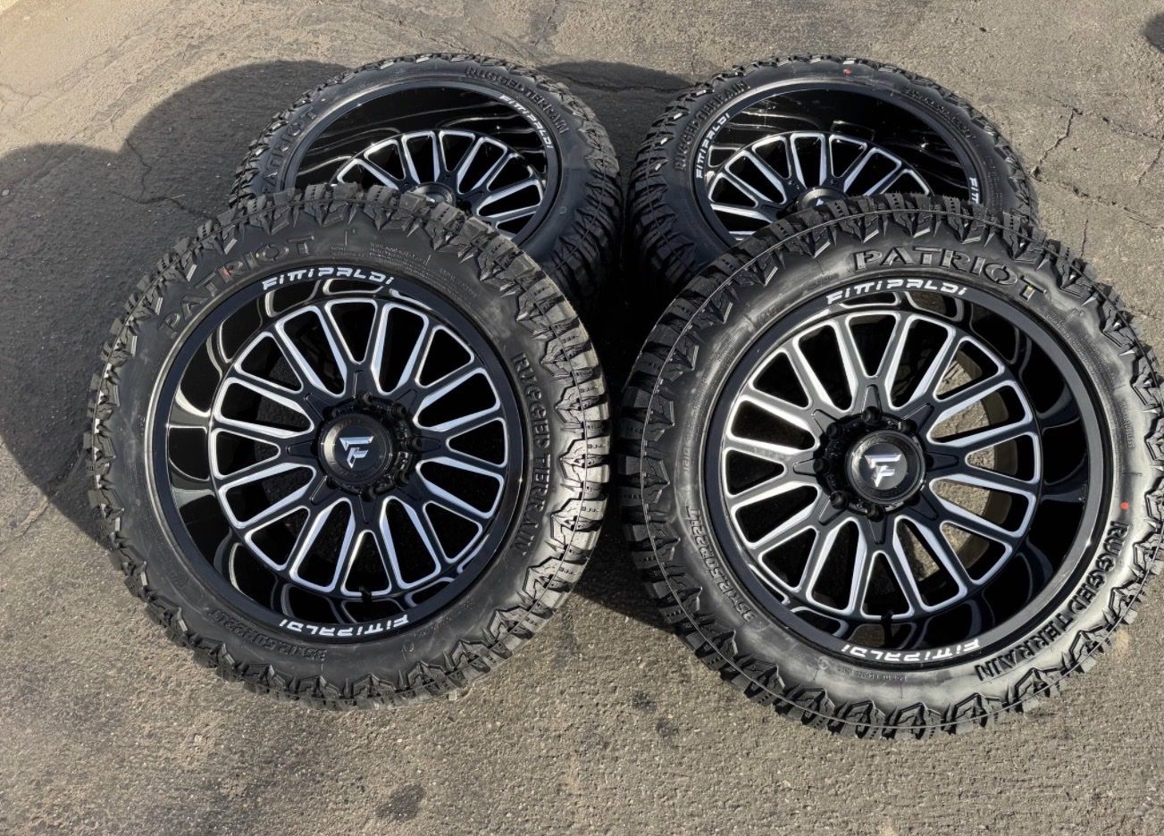 New 35x12.50r22 Patriot RT -44 Fittipaldi FA18 8x170 Ford F250 F350 Superduty 8 lug black wheels tires f 350 f 250