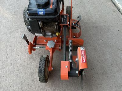 Powermate Gas Powered Lawn Edger with 9 Inch Blade