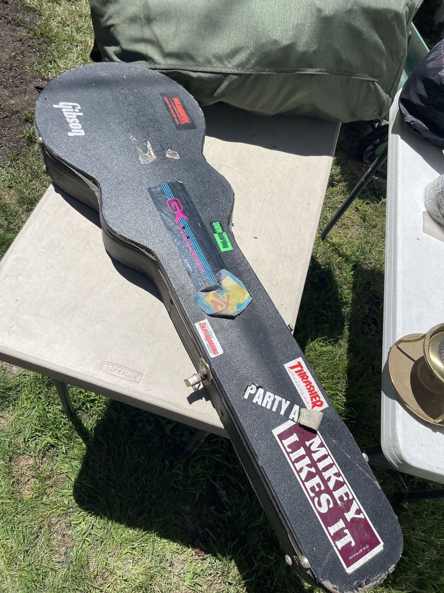 Gibson Electric Guitar Hard Case - Black, Molded - $100 OBO