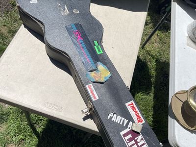 Gibson Electric Guitar Hard Case - Black, Molded - $100 OBO