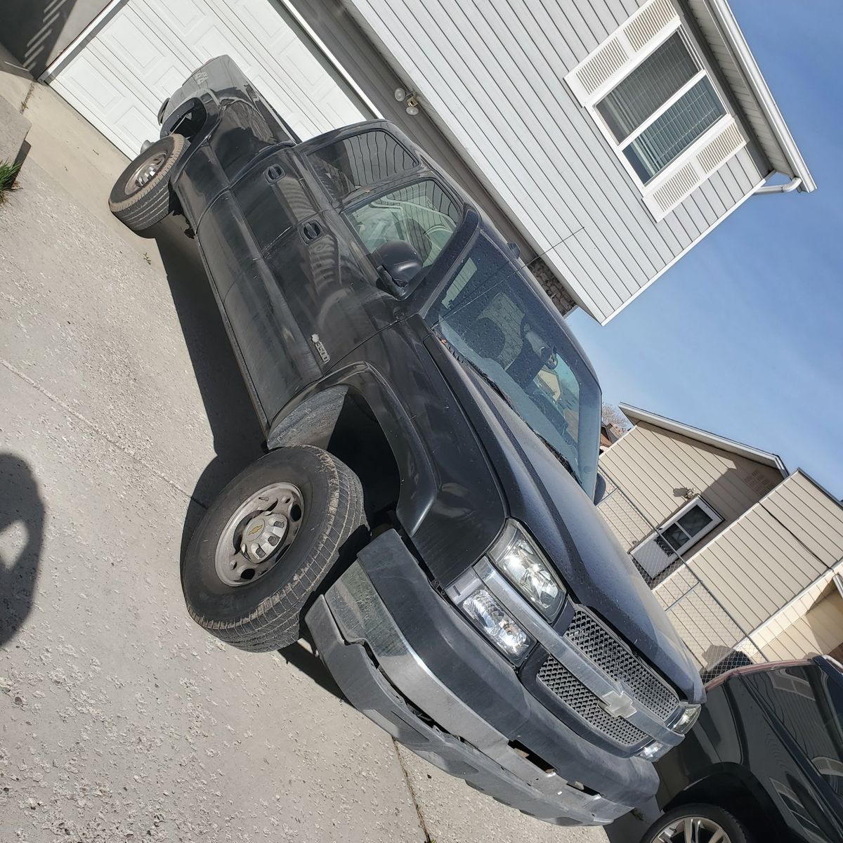 2004 Chevy Silverado 3500 8.1