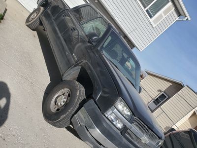 2004 Chevy Silverado 3500 8.1