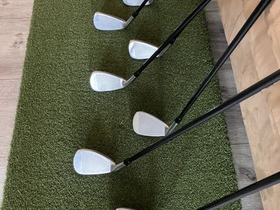 Golf Clubs - Cleveland Launcher XL Halo Irons