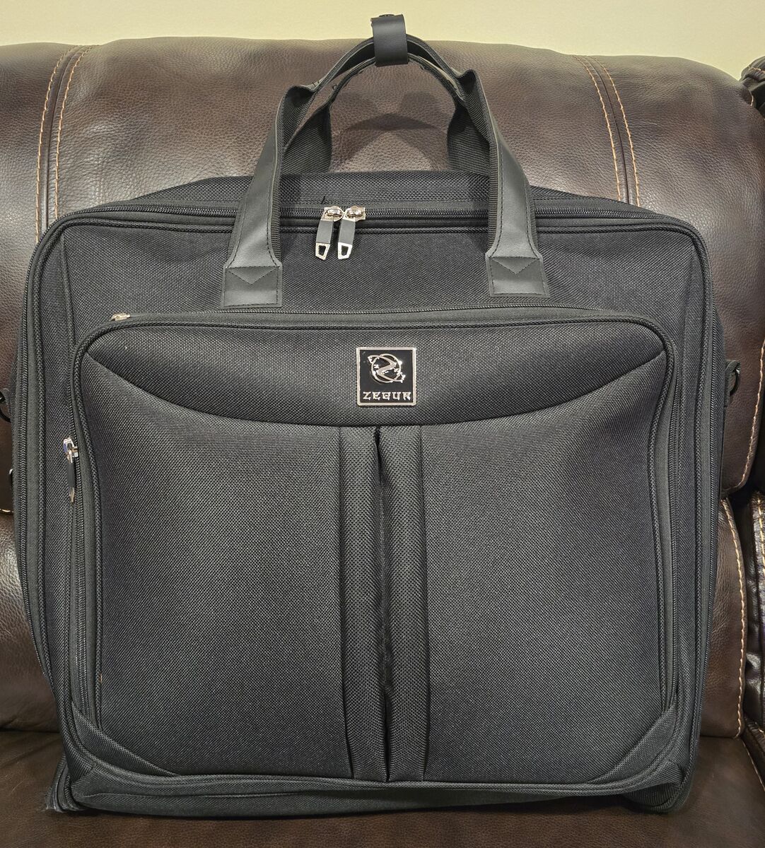 Hybrid soft-body garment bag