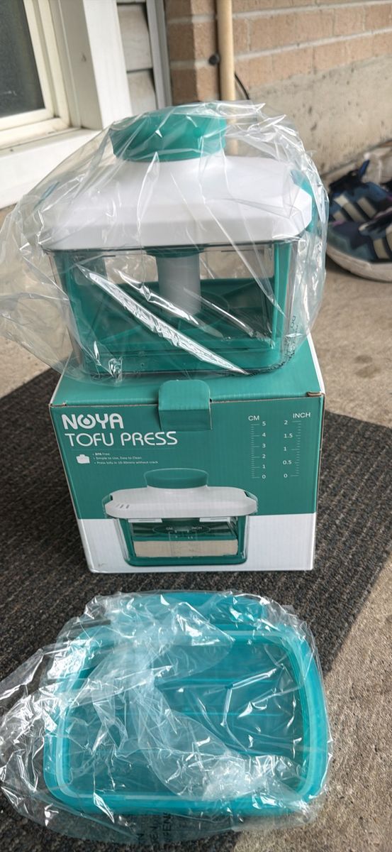 NOYA Tofu Press BPA-Free Water Removal Strainer Kit